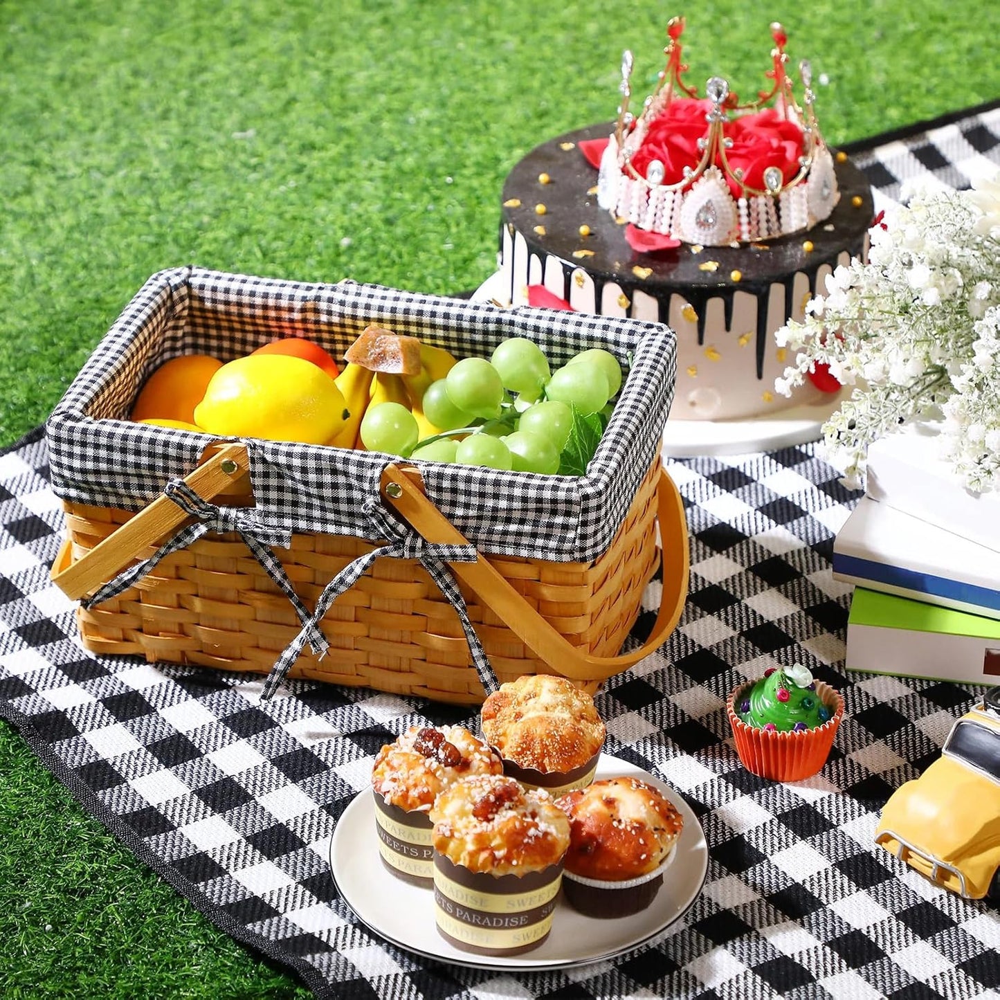 Wicker Picnic Basket Natural Hand Woven Basket with Double Folding Handles, Willow Hamper Baskets with Blanket for Outdoor Picnic Summer Spring Camp Family(Black and White Grid)